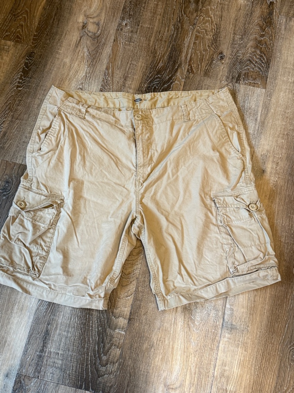 Old Navy Men's Tan Cargo Shorts - Button Flap Pockets